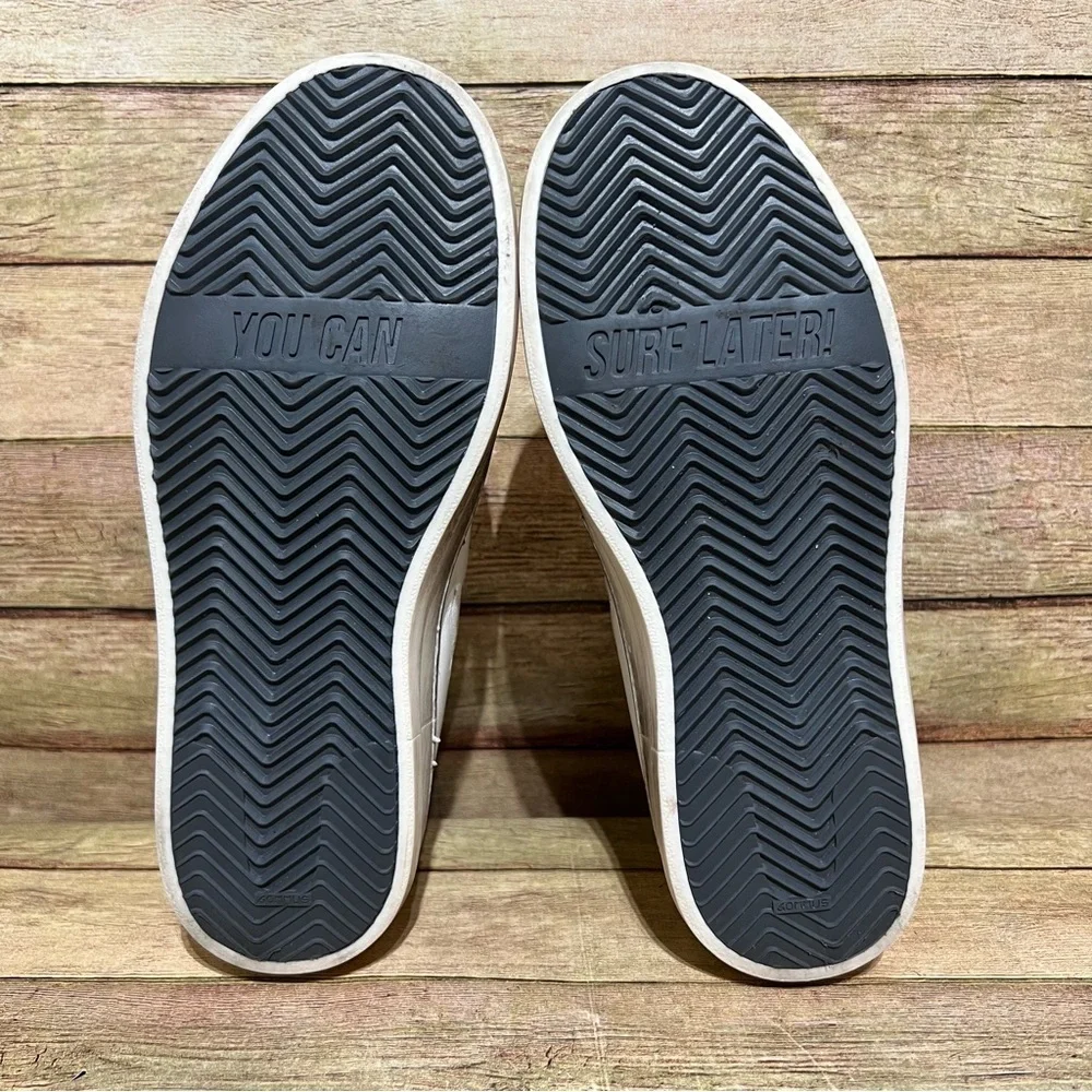 P448 Leather Faux Trim Low Sneakers